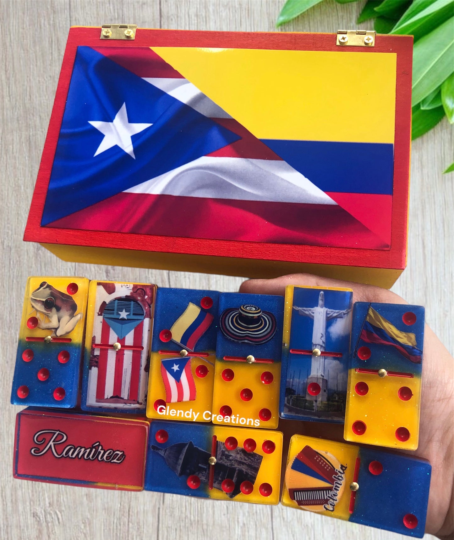 Dominoes with flags of Colombia and Puerto Rico