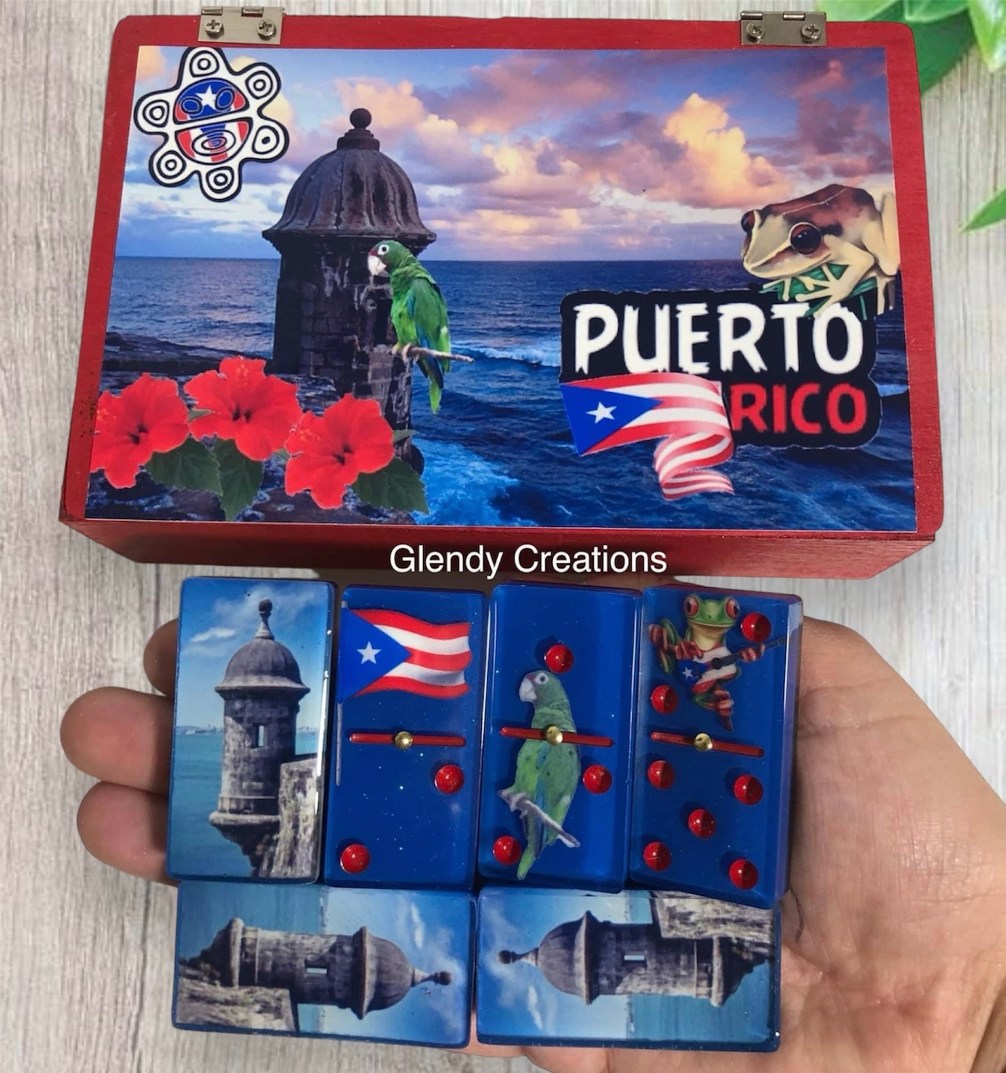 personalized dominoes with typical things from Puerto Rico