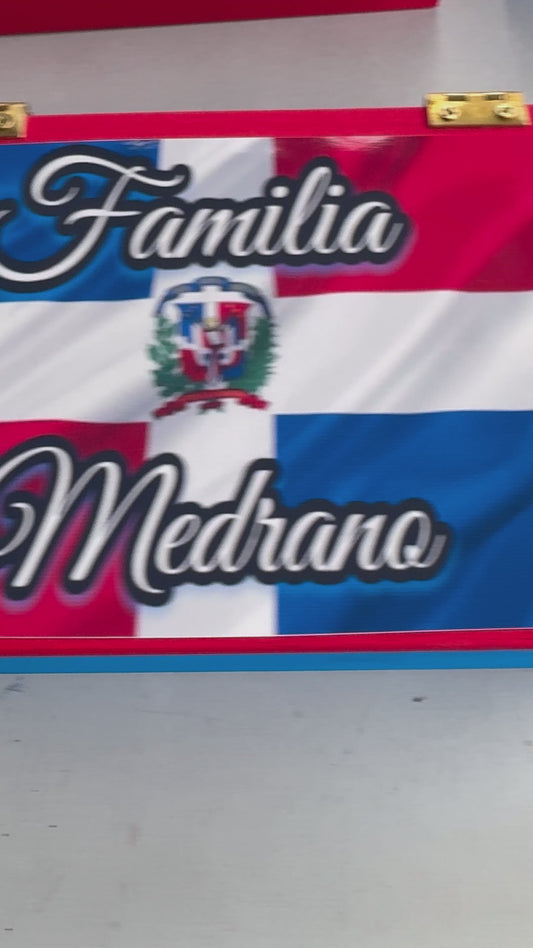 Double 6 dominoes with the flag of the Dominican Republic