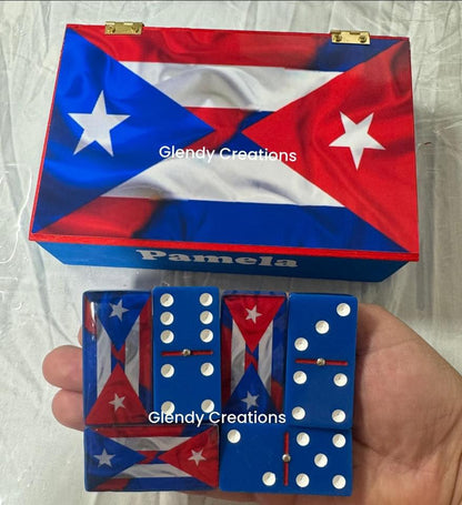 Dominó doble 6 con la bandera de Puerto Rico y Cuba