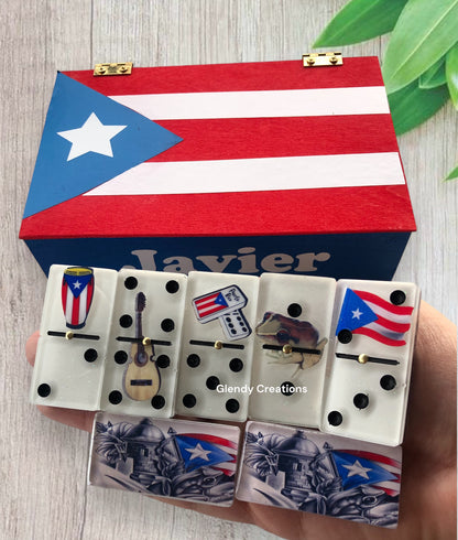 Dominos con cosas típicas de Puerto Rico