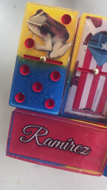 Dominoes with flags of Colombia and Puerto Rico