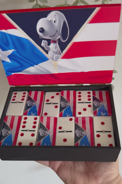 Dominoes with the flag of Puerto Rico and the Snoopy character